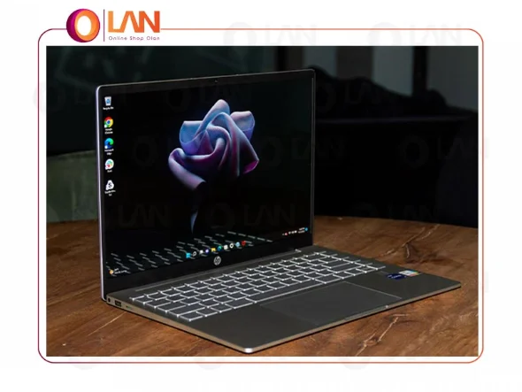 آیا اندازه نمایشگر لپ تاپ تاثیر گذار است؟